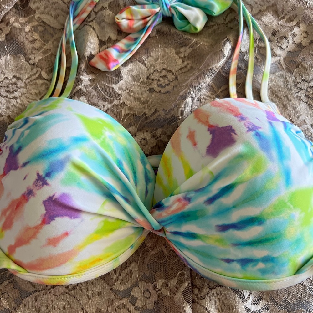 NWOT lg/xl Bikini top.🏖️😎make a offer